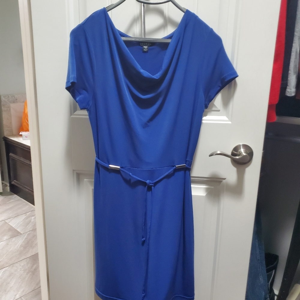 Dress - Picture 9 of 13